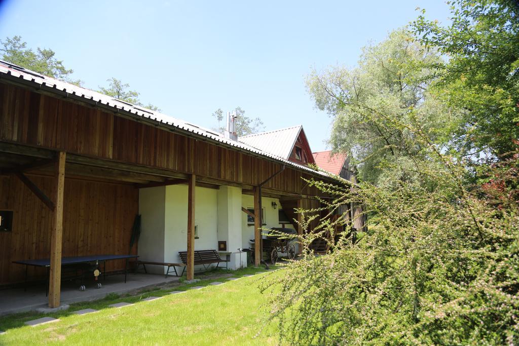Gospodarstwo Agroturystyczne Stary Mlyn Wilczkowice Michalowice  Exteriör bild
